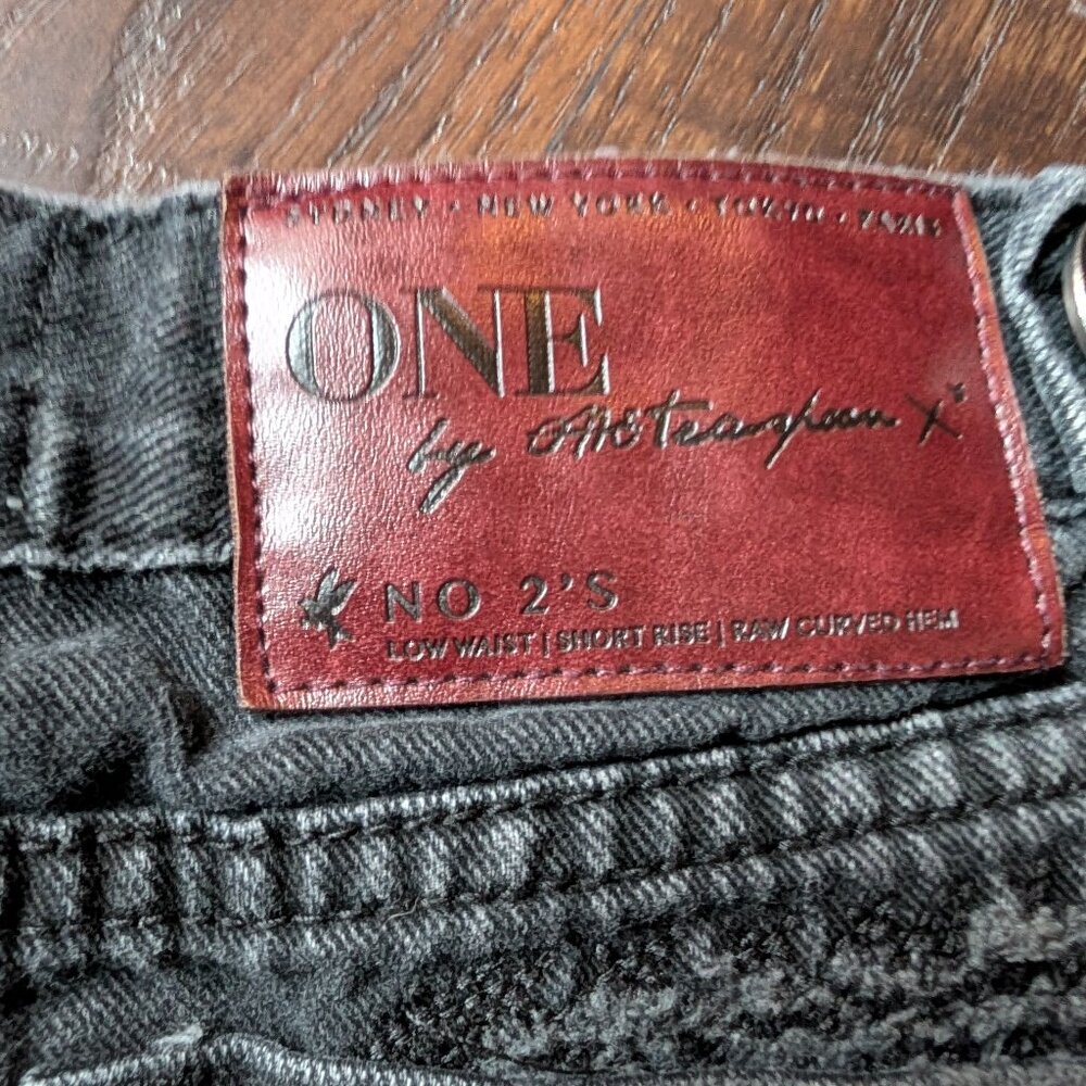 One Teaspoon Black Distressed Denim Shorts - Picture 6 of 7